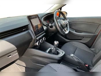 Used Renault Clio 2019 for sale - 79823172: Photo