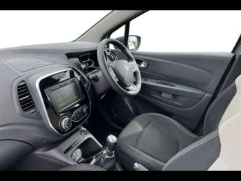 Used Renault Captur 2019 for sale - 74880971: Photo