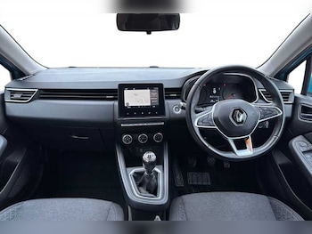 Used Renault Clio 2020 for sale - 76731855: Photo