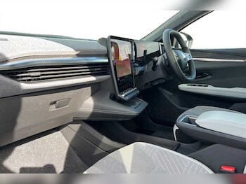 Used Renault Scenic E-Tech 2024 for sale - 76034144: Photo 2