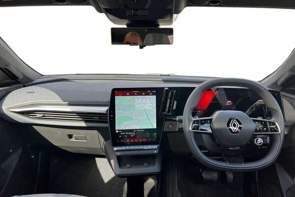Used Renault Scenic E-Tech 2024 for sale - 76034144: Photo 4