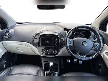Used Renault Captur 2018 for sale - 76851377: Photo