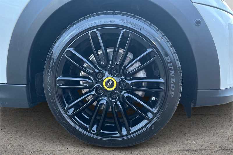 Used MINI Hatch 2023 for sale - 76937746: Photo 9