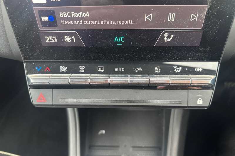 Used Renault Captur 2024 for sale - 78088908: Photo 16