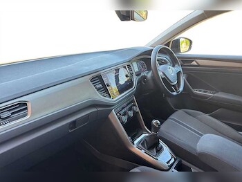 Used Volkswagen T-Roc 2020 for sale - 78263881: Photo