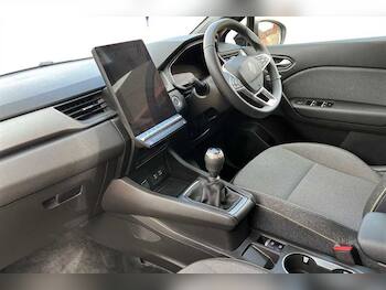 Used Renault Captur 2025 for sale - 79511042: Photo
