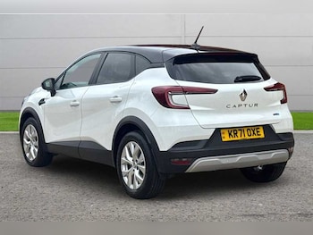 Used Renault Captur 2021 for sale - 76954652: Photo