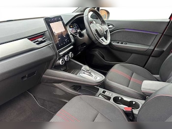 Used Renault Captur 2022 for sale - 76587219: Photo