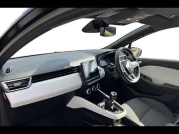 Used Renault Clio 2023 for sale - 74881379: Photo