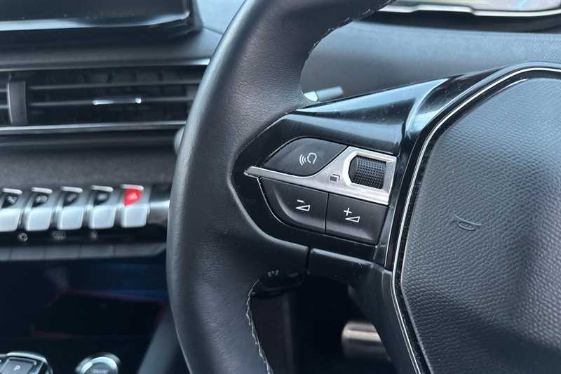 Used Peugeot 3008 2023 for sale - 76954620: Photo 16