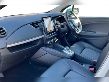 Used Renault Zoe 2022 for sale - 76400900: Photo