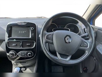 Used Renault Clio 2019 for sale - 78385447: Photo