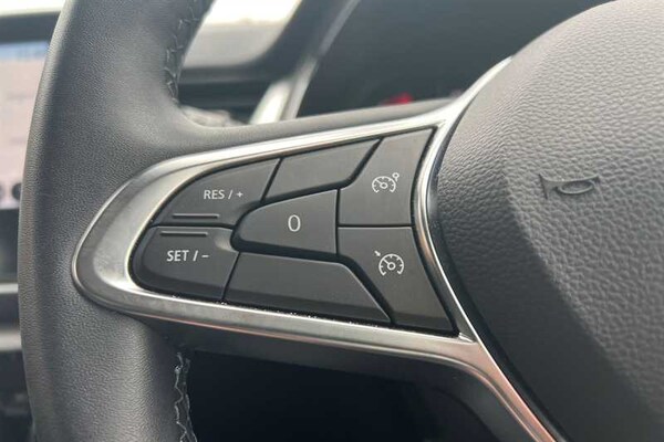 Used Renault Captur 2022 for sale - 76155161: Photo 17