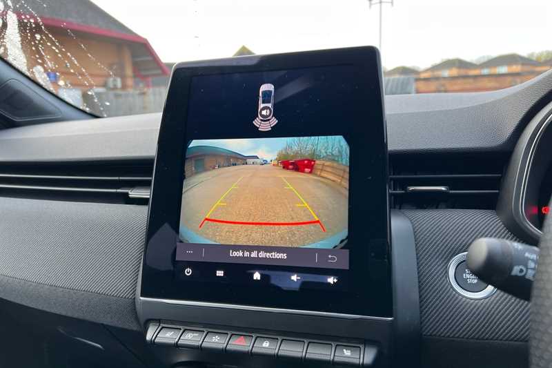 Used Renault Clio 2025 for sale - 76515138: Photo 15