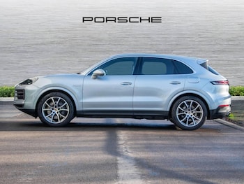 Used Porsche Cayenne 2024 for sale - 77218430: Photo