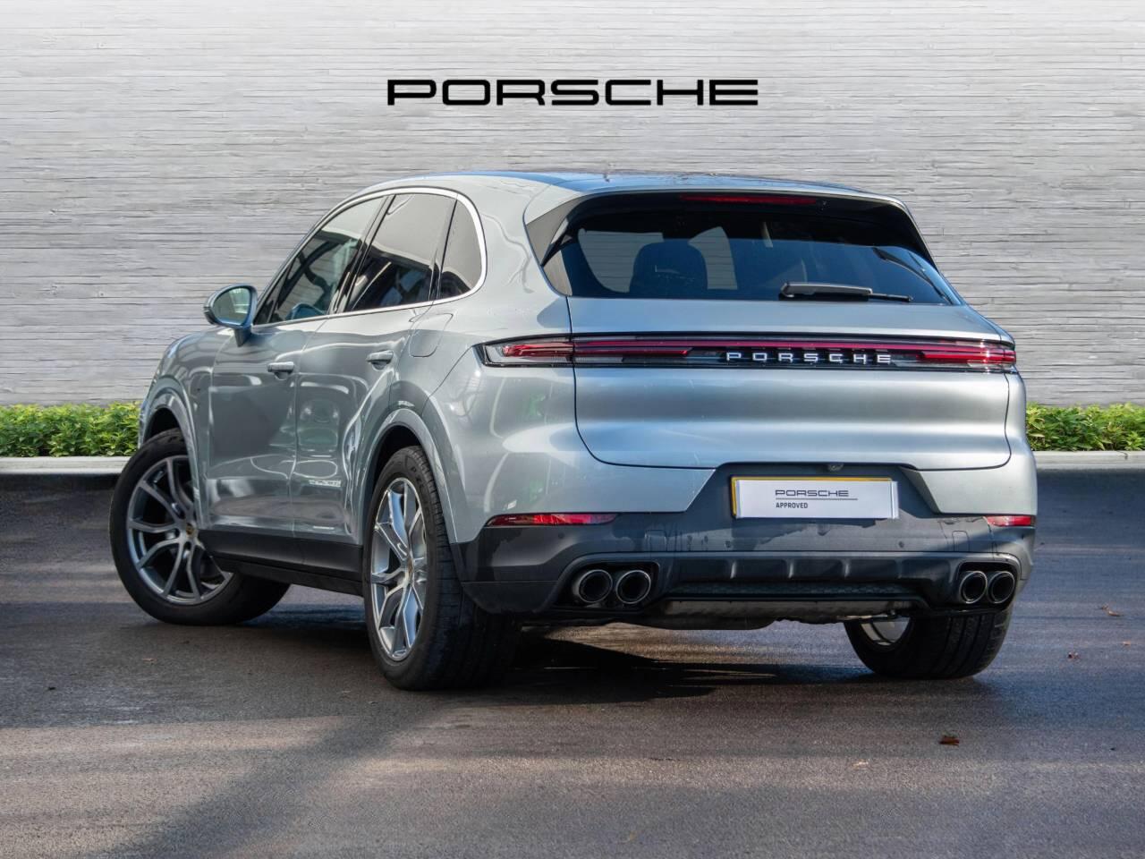 Used Porsche Cayenne 2024 for sale - 77218430: Photo 3