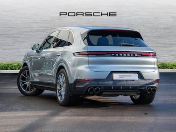 Used Porsche Cayenne 2024 for sale - 77218430: Photo