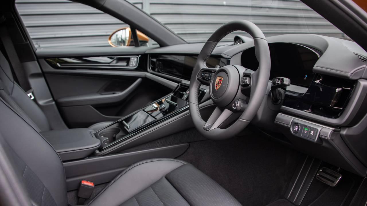 Used Porsche Panamera 2025 for sale - 76680694: Photo 4