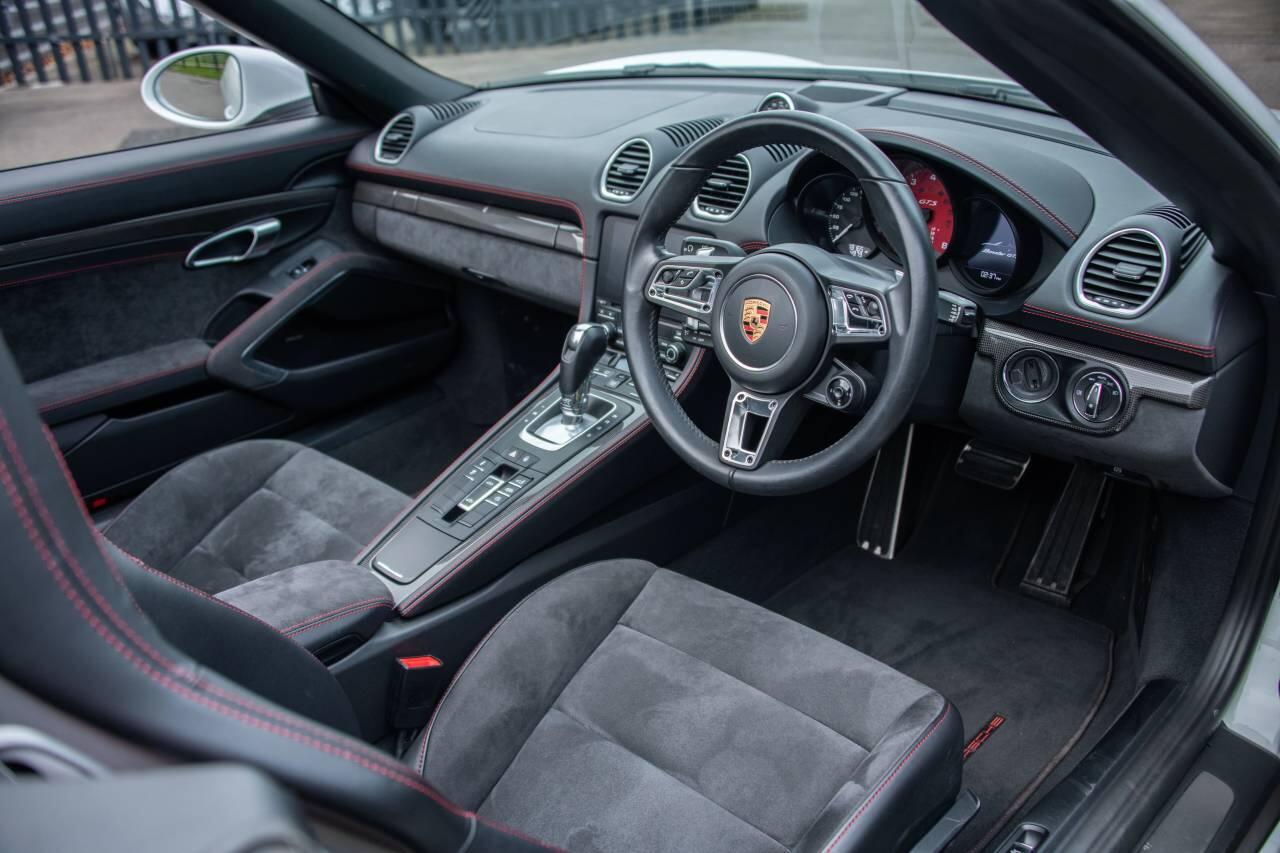 Used Porsche Boxster 2018 for sale - 76673604: Photo 4