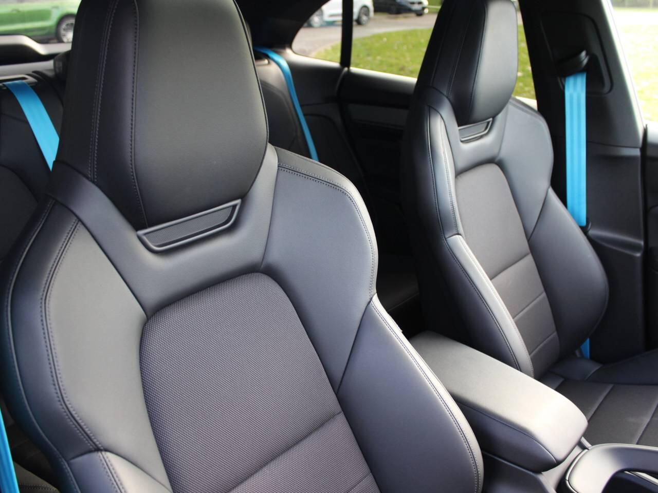 Used Porsche Macan 2024 for sale - 76677038: Photo 5