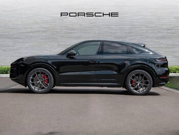 Used Porsche Cayenne 2025 for sale - 76231157: Photo