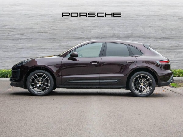 Used Porsche Macan 2022 for sale - 76251739: Photo 2