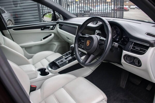 Used Porsche Macan 2022 for sale - 76251739: Photo 4