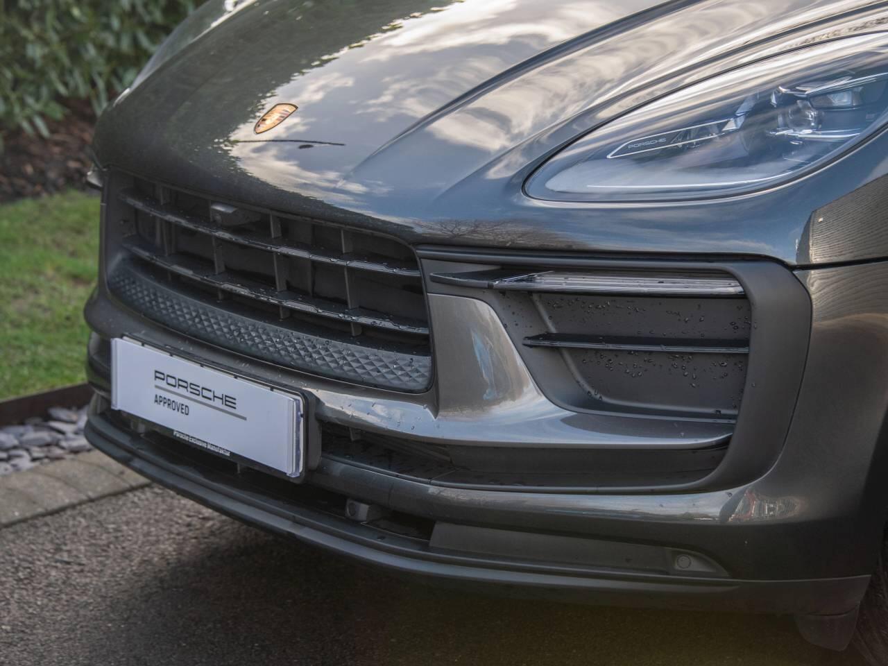Used Porsche Macan 2023 for sale - 77032551: Photo 11