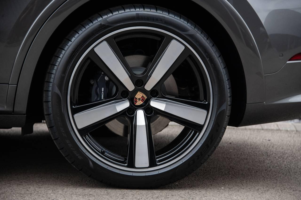 Used Porsche Cayenne 2025 for sale - 76678899: Photo 8