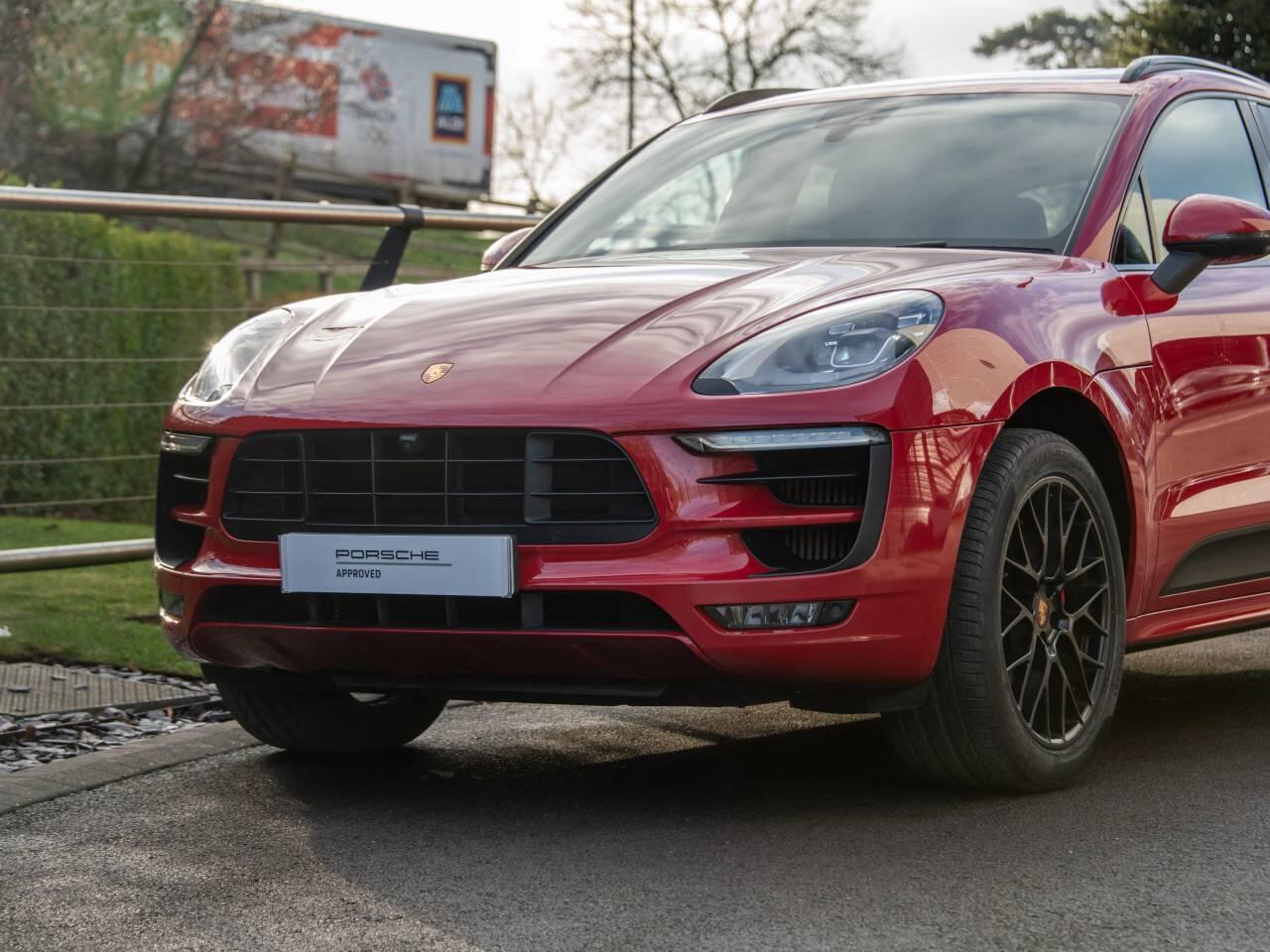 Used Porsche Macan 2018 for sale - 77132934: Photo 10