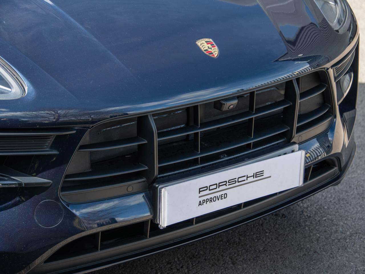 Used Porsche Macan 2020 for sale - 78049206: Photo 12