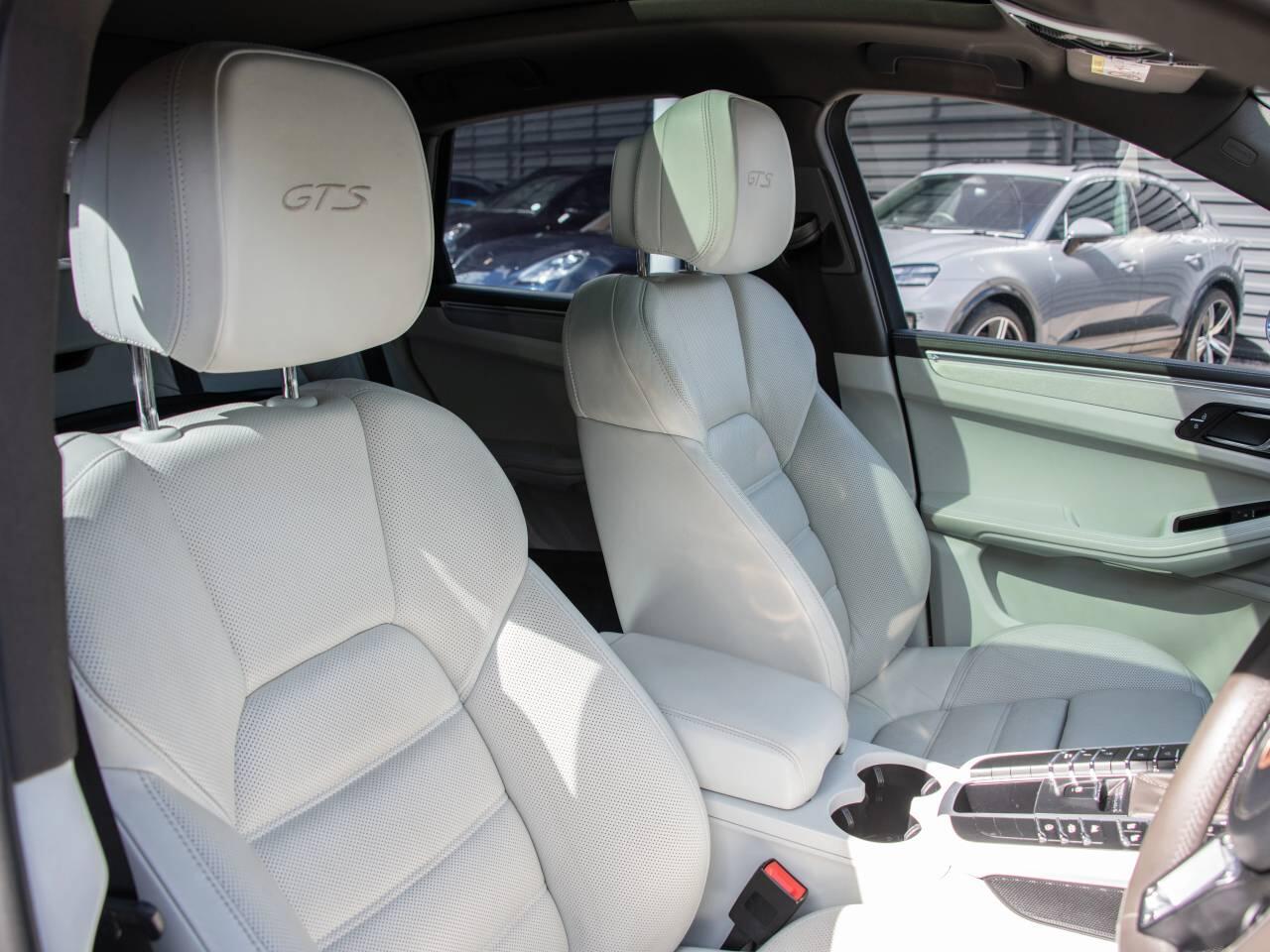 Used Porsche Macan 2020 for sale - 78049206: Photo 5