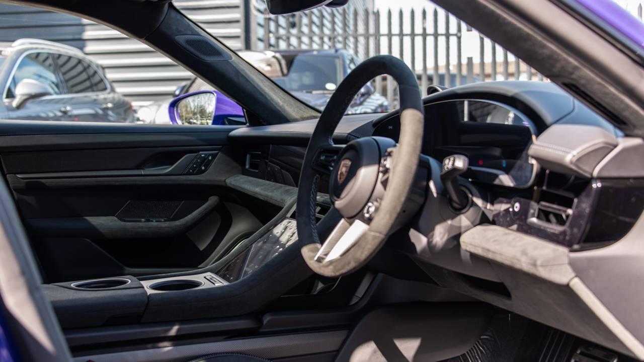 Used Porsche Taycan 2025 for sale - 76678366: Photo 4