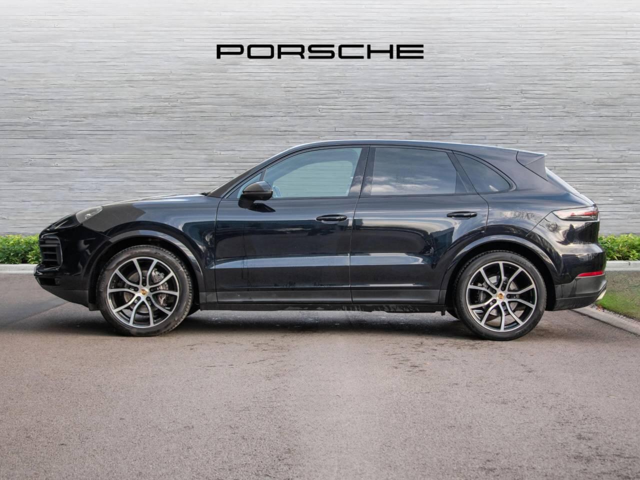 Used Porsche Cayenne 2021 for sale - 77794961: Photo 2