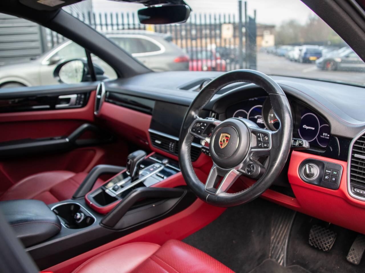 Used Porsche Cayenne 2021 for sale - 77794961: Photo 4
