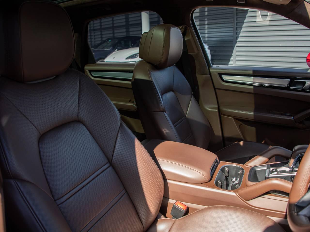 Used Porsche Cayenne 2023 for sale - 78049202: Photo 5