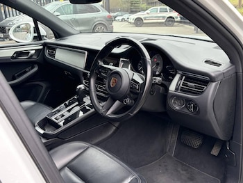 Used Porsche Macan 2022 for sale - 78431601: Photo