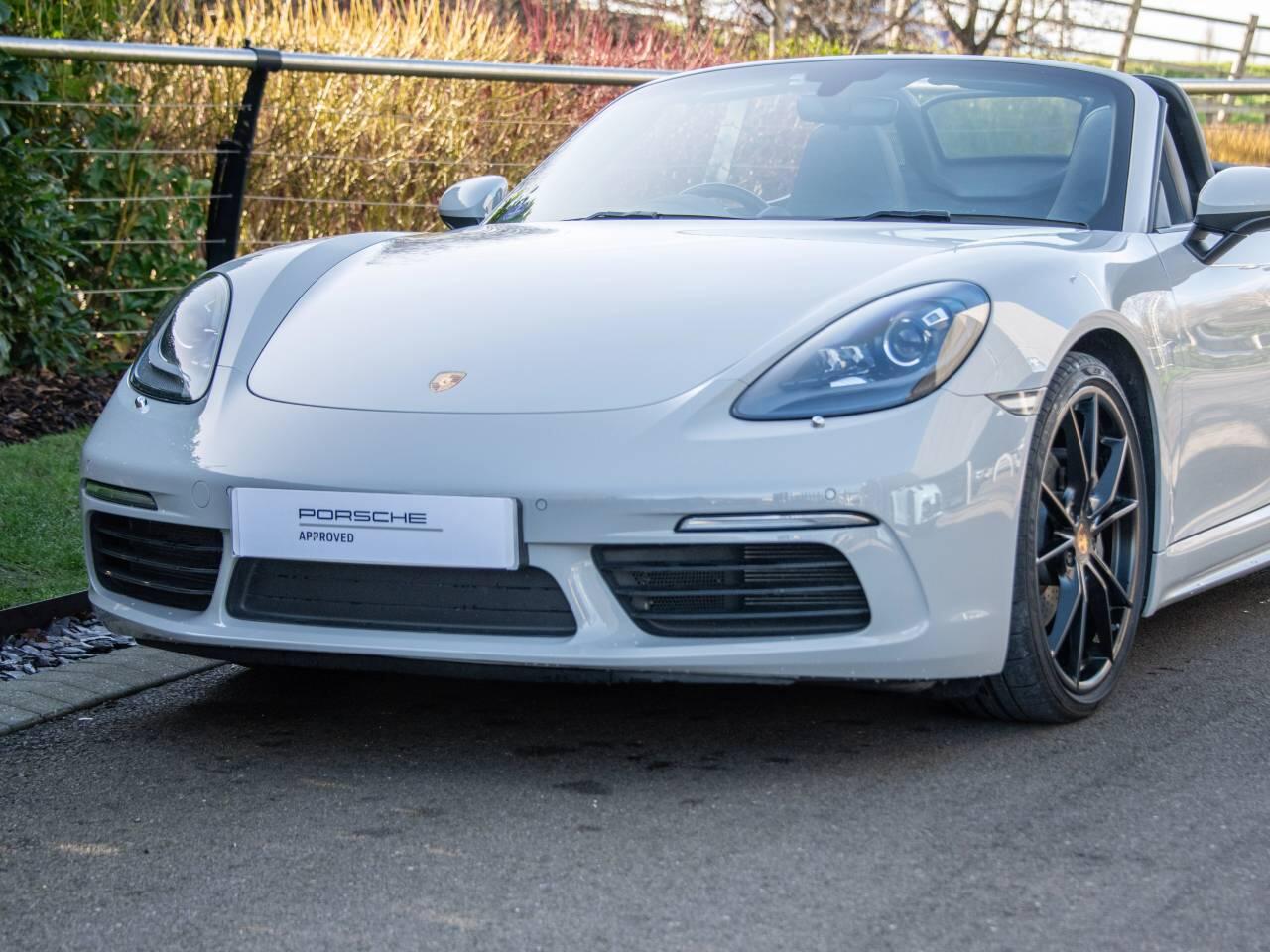 Used Porsche Boxster 2018 for sale - 77415461: Photo 9