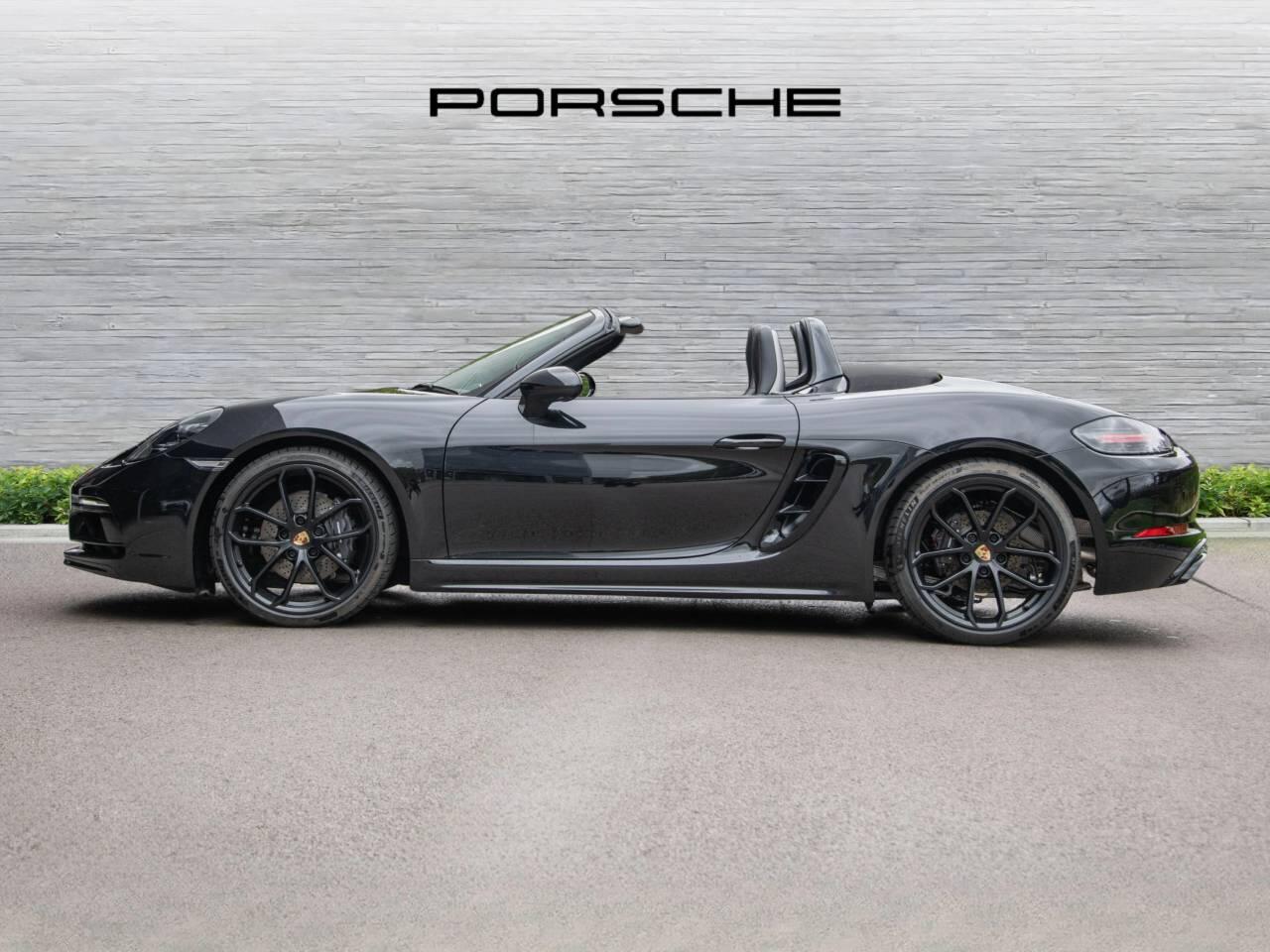 Used Porsche Boxster 2025 for sale - 76678584: Photo 2