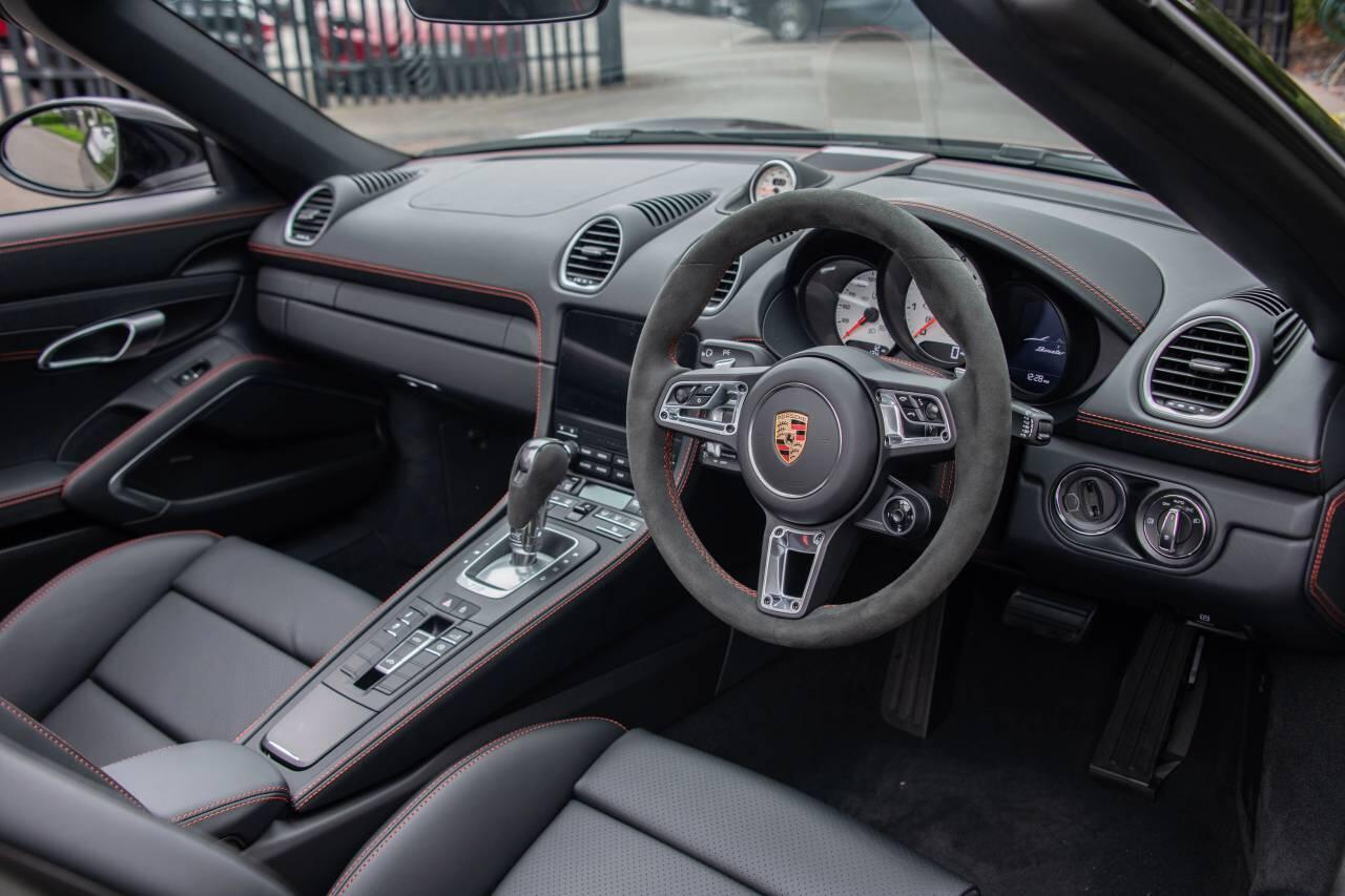 Used Porsche Boxster 2025 for sale - 76678584: Photo 4