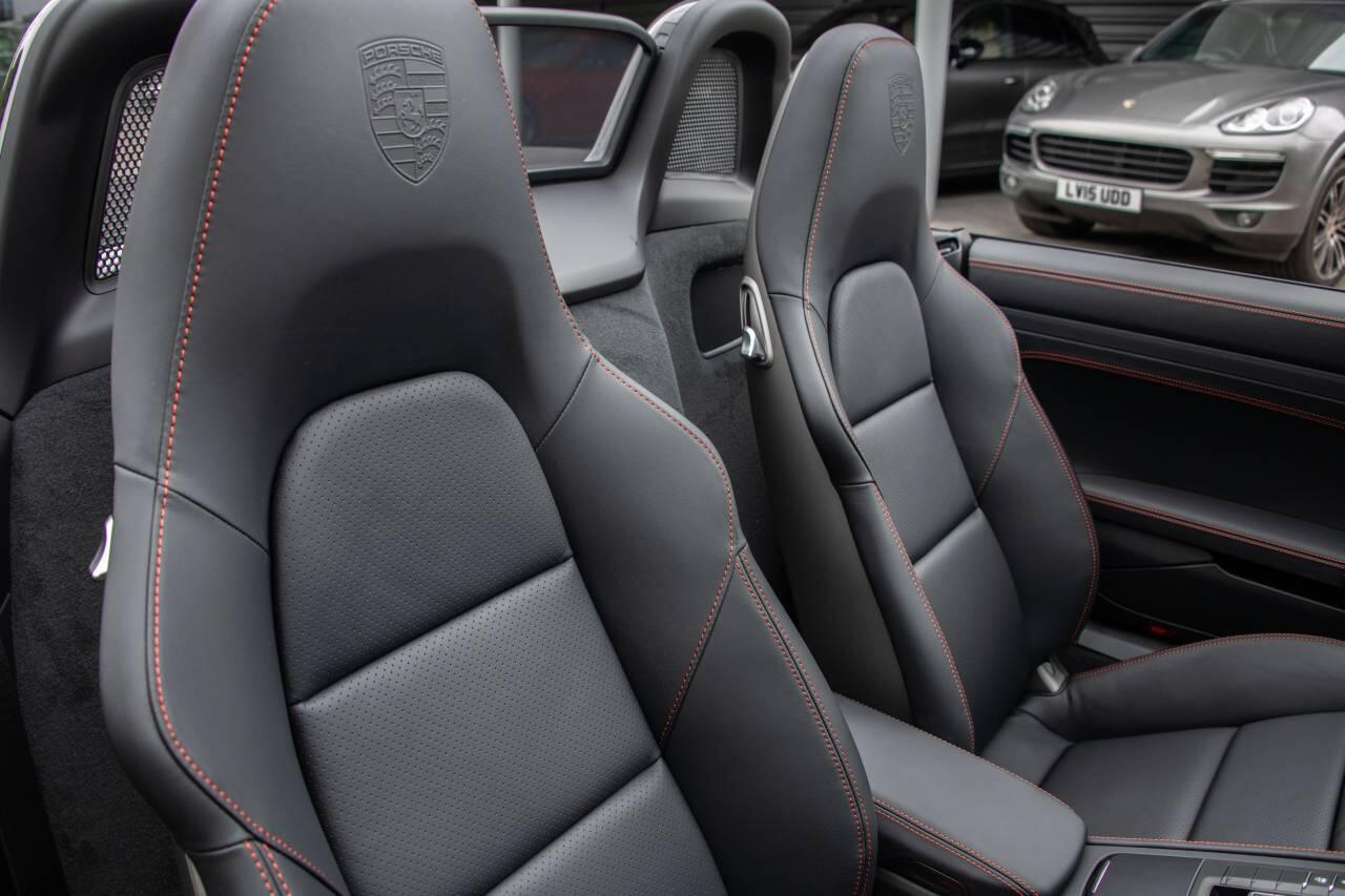 Used Porsche Boxster 2025 for sale - 76678584: Photo 5