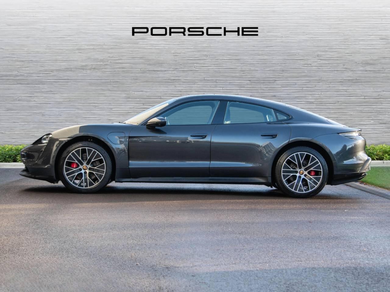 Used Porsche Taycan 2020 for sale - 76914676: Photo 2