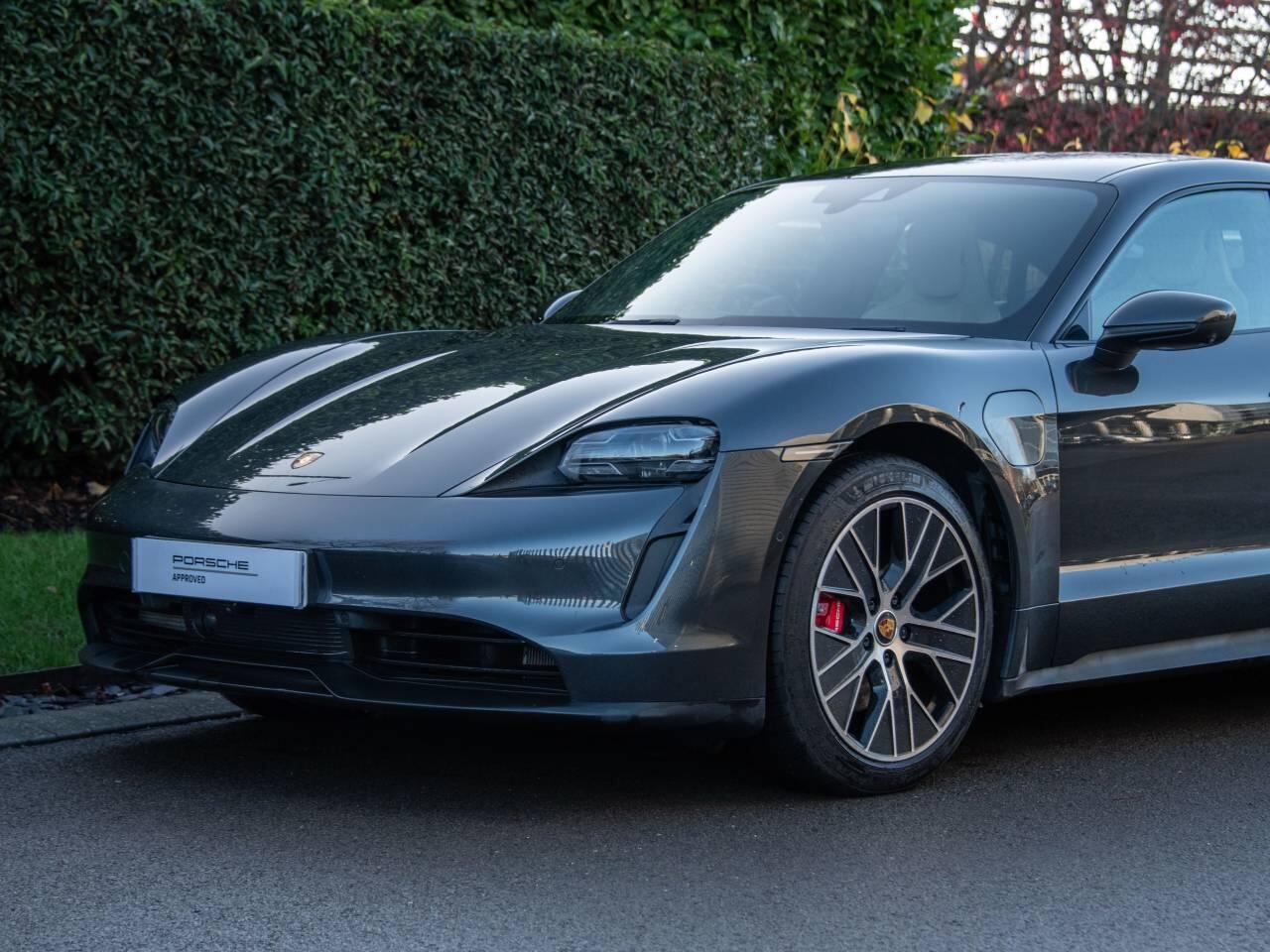 Used Porsche Taycan 2020 for sale - 76914676: Photo 9