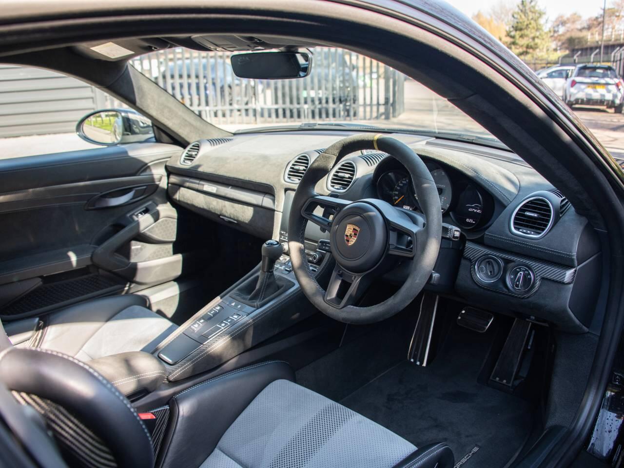 Used Porsche Cayman 2022 for sale - 77972281: Photo 4