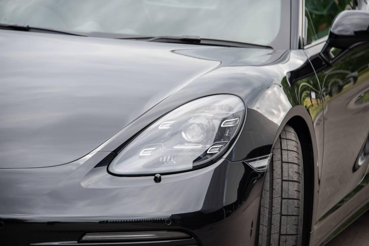 Used Porsche Cayman 2025 for sale - 76330128: Photo 11