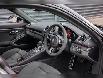 Used Porsche Cayman 2025 for sale - 76330128: Photo