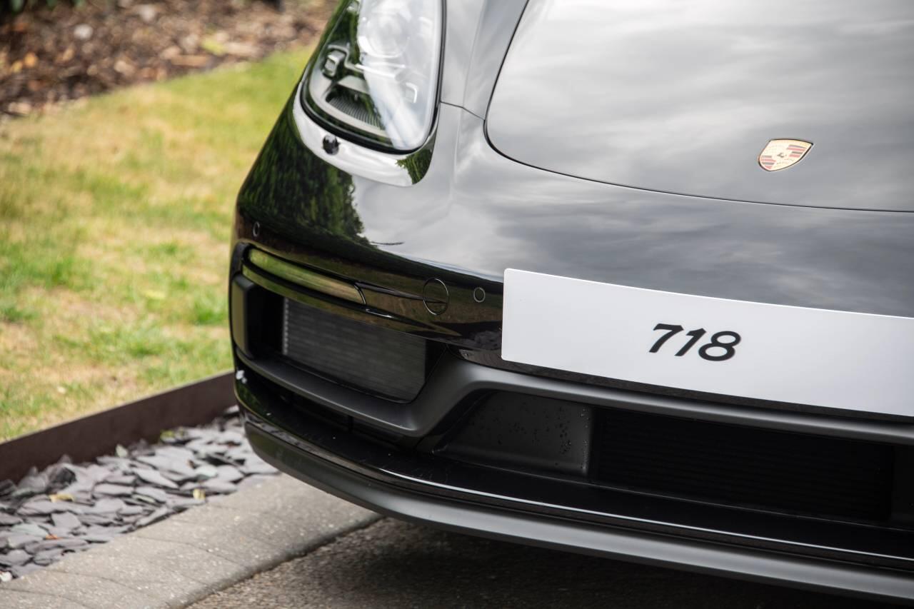 Used Porsche Cayman 2025 for sale - 76330128: Photo 8