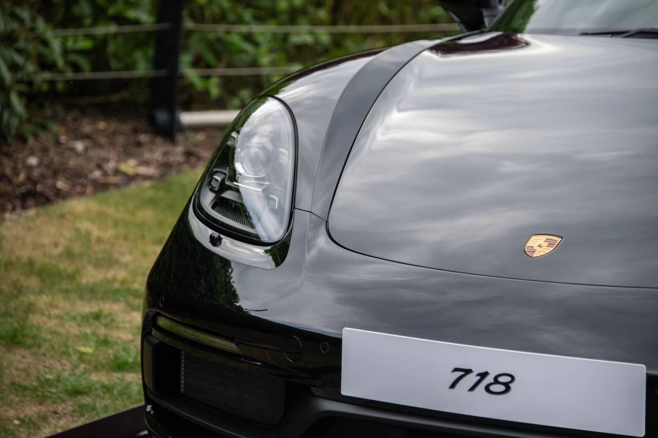 Used Porsche Cayman 2025 for sale - 76330128: Photo 9