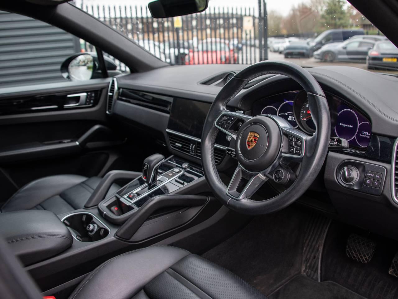 Used Porsche Cayenne 2022 for sale - 76826404: Photo 4