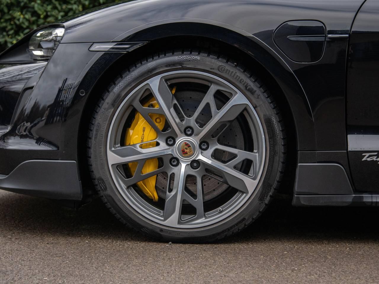 Used Porsche Taycan 2022 for sale - 77512392: Photo 12